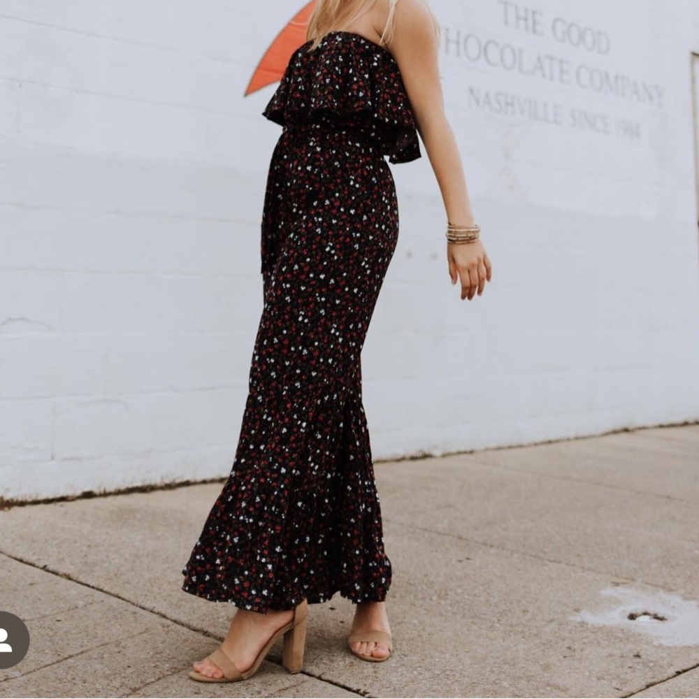 Strapless floral jumpsuit with bellbottoms